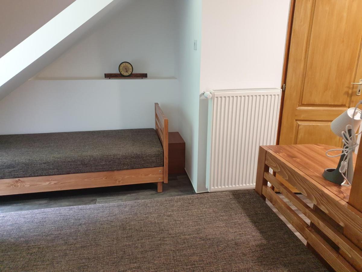 Feherkolapa Turistahaz Panzio Lillafured Room photo